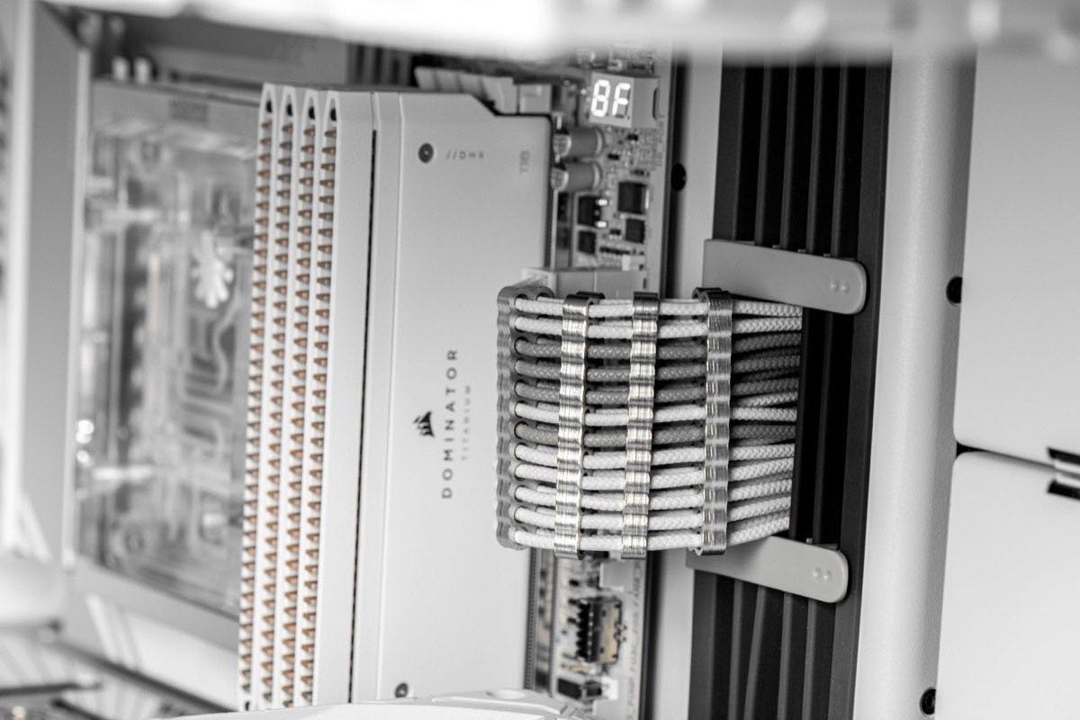 Anthropic Amazon AWS 5GW data center