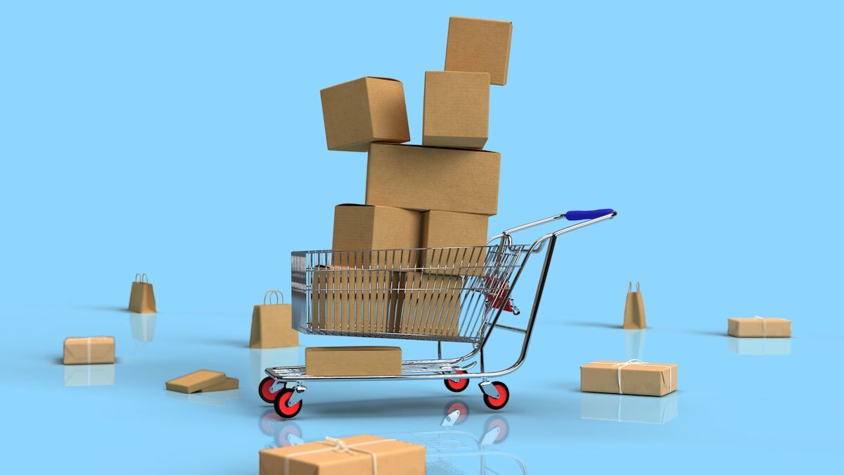 Wózek zakupowy z paczkami - e-commerce